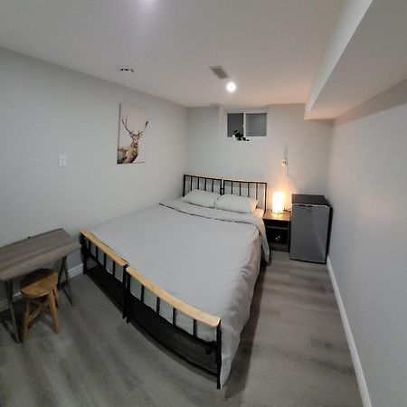 Guest House Basement - Master Bedrooms In Bayview Village Toronto Eksteriør billede