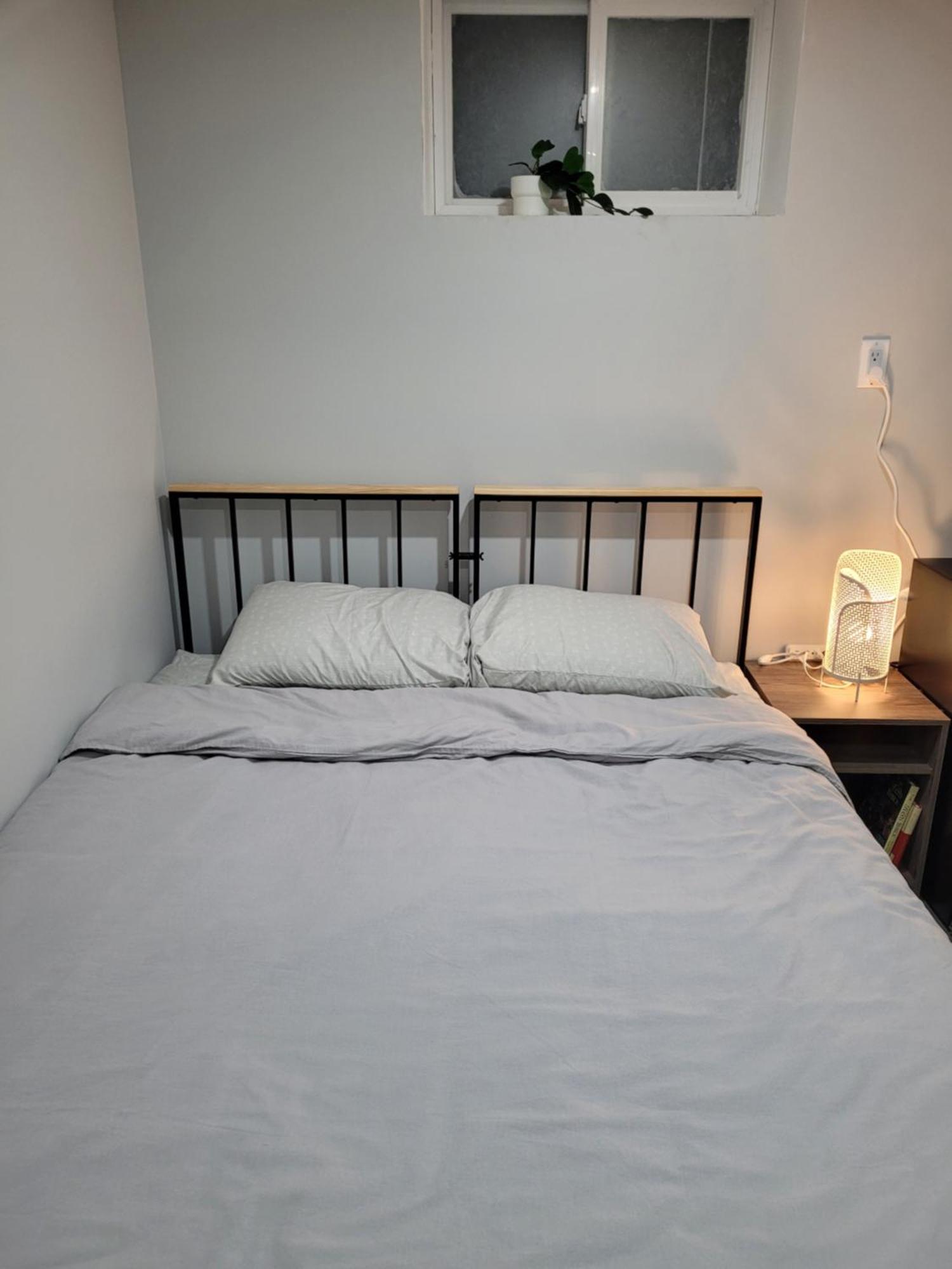 Guest House Basement - Master Bedrooms In Bayview Village Toronto Eksteriør billede