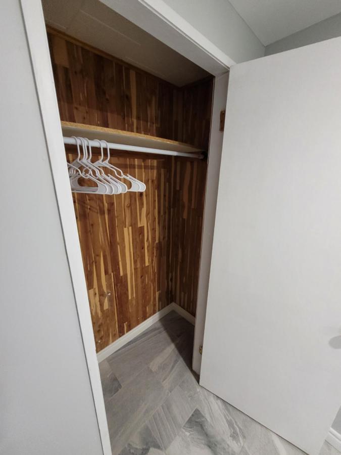 Guest House Basement - Master Bedrooms In Bayview Village Toronto Eksteriør billede