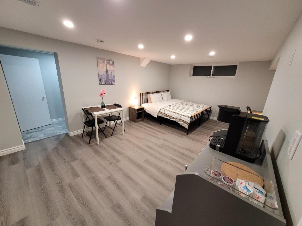 Guest House Basement - Master Bedrooms In Bayview Village Toronto Eksteriør billede